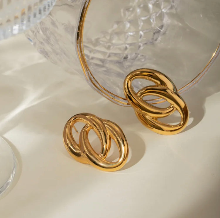 Earring / Hoops