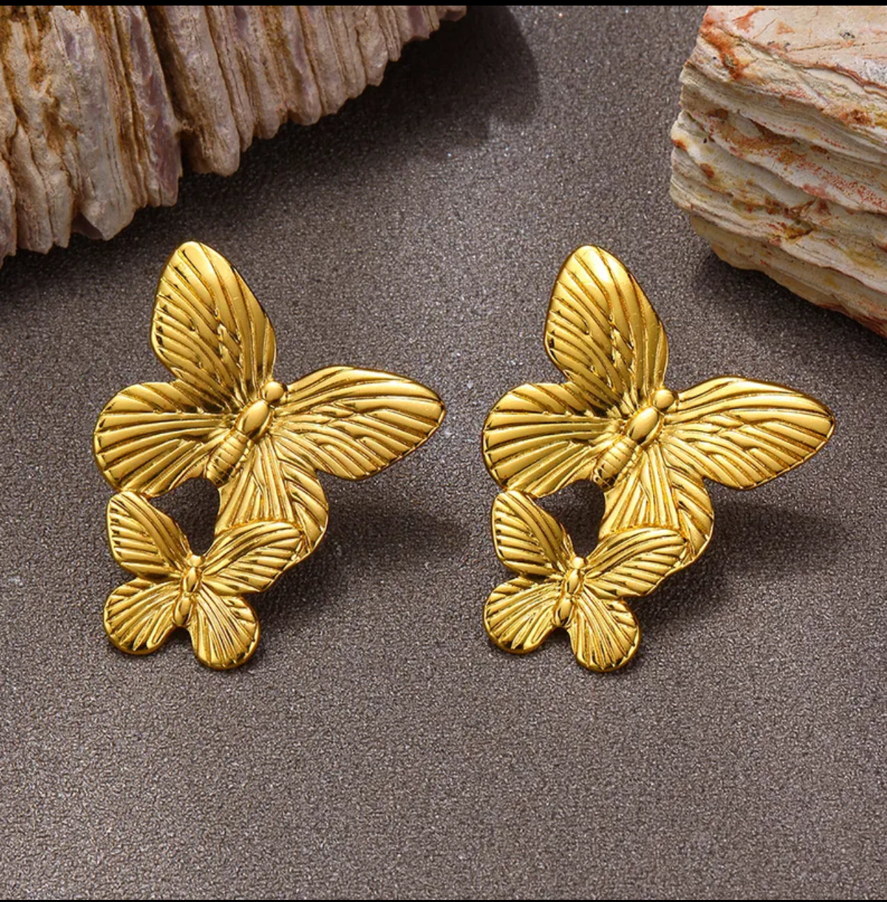 Mary Earring