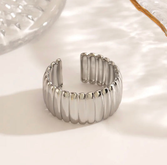 Hola Silver Ring